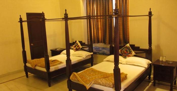 Hotel Boheda Palace
